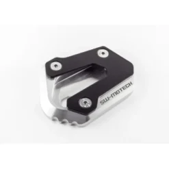 Base maggiorata per cavalletto laterale Nero/Argento. Suzuki DL 650 (04-) / XT (11-).