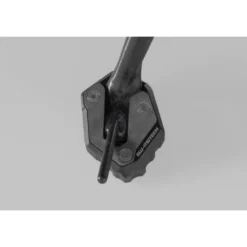 Base maggiorata per cavalletto laterale Nero/Argento. Yamaha MT-09 (20-).