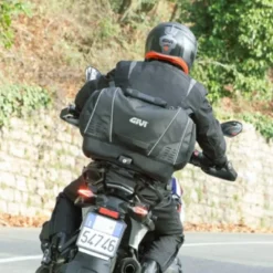 Borsa Retrosella Givi T525 33 Litri Nero Adatto al trasporto di Animali