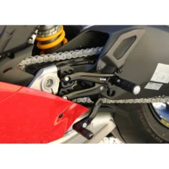 Cnc Racing Pe408B Pedane Regolabili Ducati Per Serie Panigale V4 Carbon