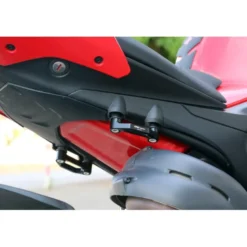 Cnc Racing Pet52B Piastre Sostitutive Pedane Passeggero Ducati Panigale V4 / Streetfighter V4