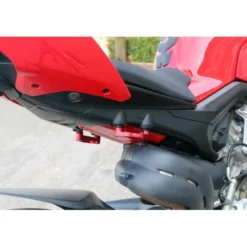 Cnc Racing Pet52R Piastre Sostitutive Pedane Passeggero Ducati Panigale V4 / Streetfighter V4