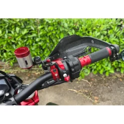Cnc Racing SEA19R Kit staffe serbatoio fluido freno e frizione Ducati Hypermotard 698 Mono Rosso