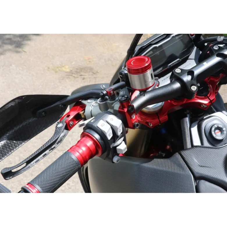 Cnc Racing SEA19R Kit staffe serbatoio fluido freno e frizione Ducati Hypermotard 698 Mono Rosso