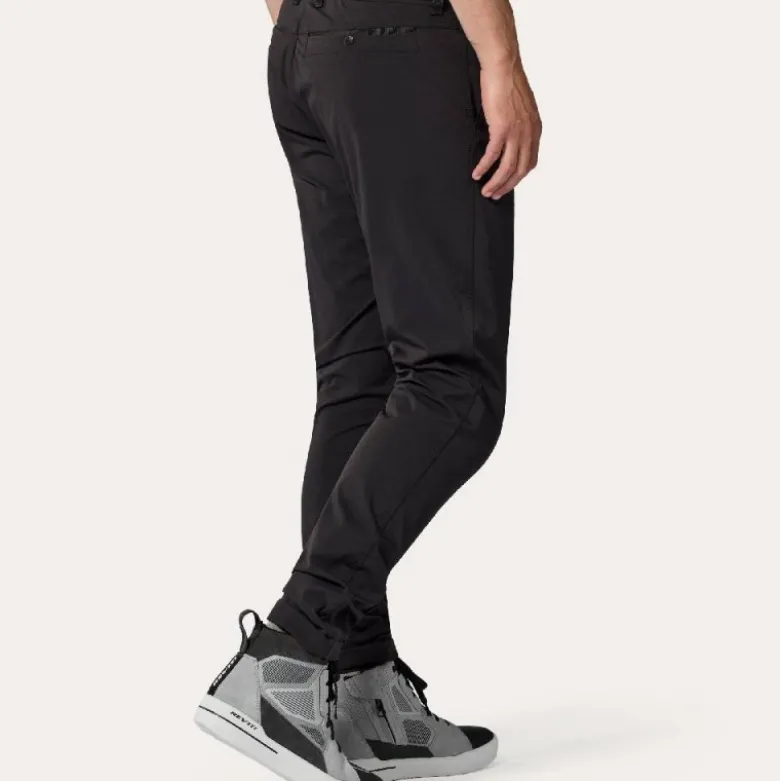 Pantalone In Tessuto Revit Chino Terry Skinny Nero L32 Accorciato