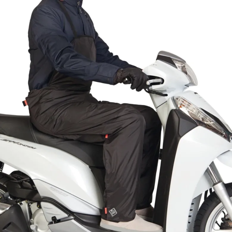 Pantaloni Coprigambe Tucano Urbano Panta–Fast Nero