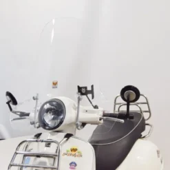 Parabrezza Isotta Classic per Vespa Gt 125/200/250 dal 2003 al 2012 300 Gts dal 2008 al 2021 - Kit Completo