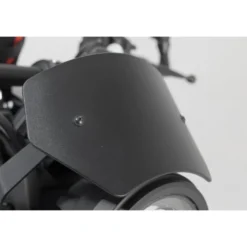 Parabrezza Nero. Yamaha XSR900 (21-).