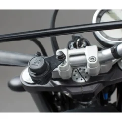 Piastra Accendisigari Sw-Motech Attacco Manubrio M8