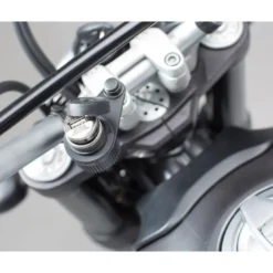 Piastra Accendisigari Sw-Motech Attacco Manubrio M8