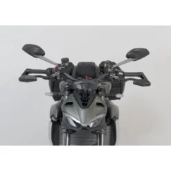 Protezioni della leva con deflettore vento Sw-Motech Nero. Ducati Streetfighter V2, Triumph Daytona.