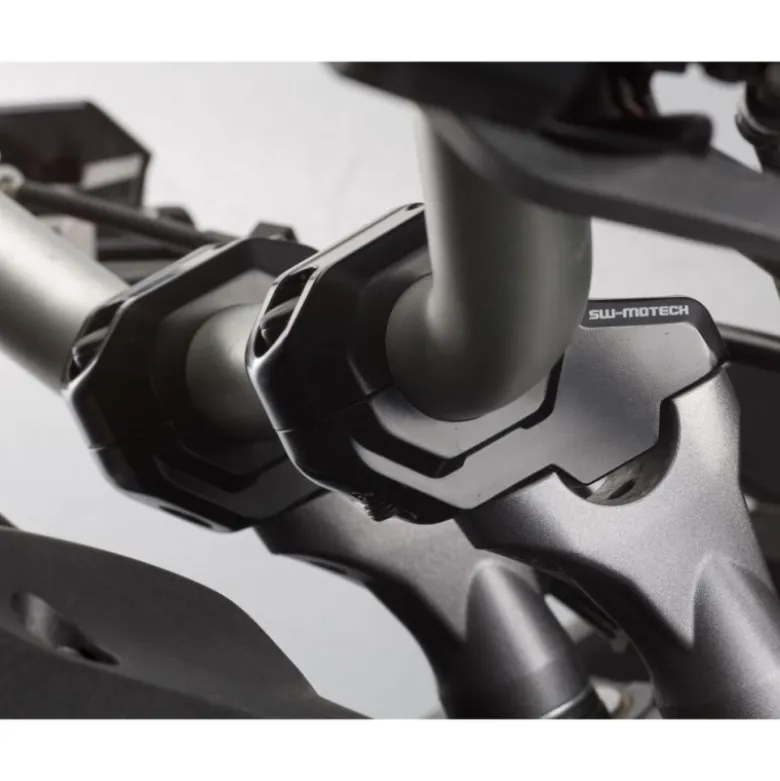 Riser Manubrio Inclinati Sw-Motech Diametro 28 mm Nero