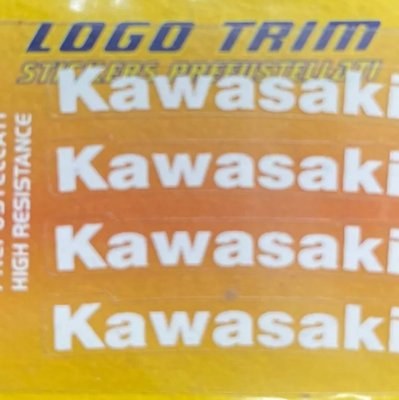 Set Adesivi Stickers Serie Trim Con Logo Kawasaki Bianco H 5 MM