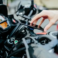 Supporto Telefono Manubrio Moto Quad Lock