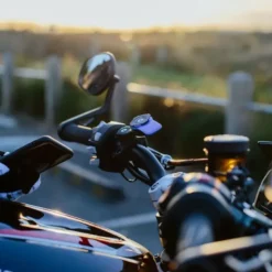 Supporto Telefono Manubrio Moto Quad Lock